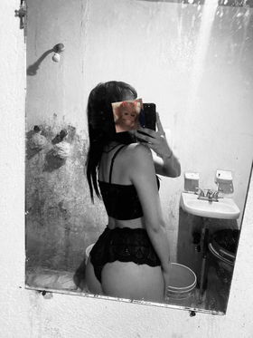 4622364480 HOLA BB SOY CACHONDA Y ME VENGO ACHORROS ME ENCANTA EL SEXO HORAL -