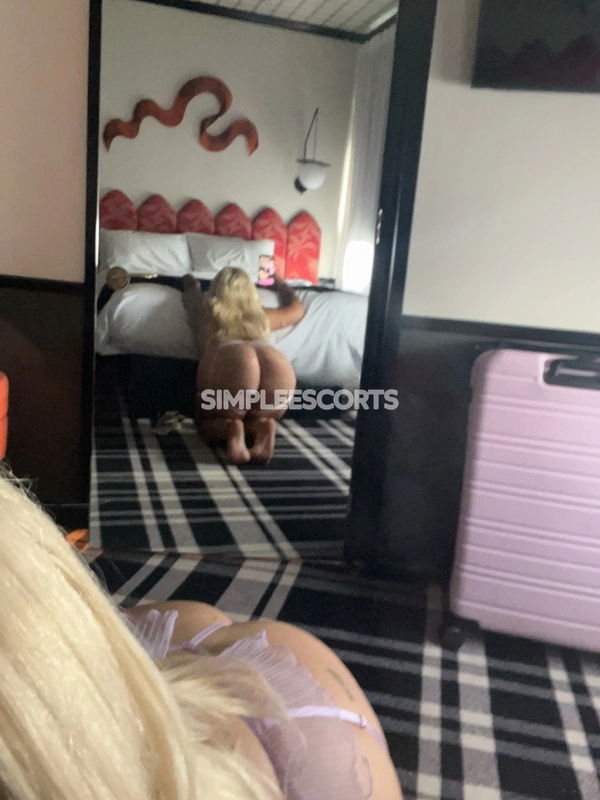 Escorts in Nelson: 223970416 - NELSON!!!