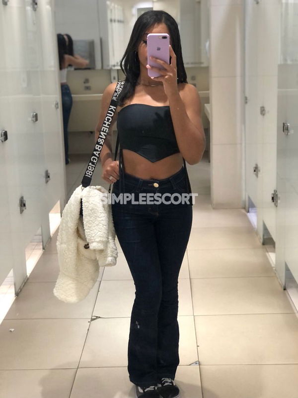 Prepagos 🇵🇦 Panameña en Plaza Edison: 66211804 - Joven entregada morbosa natural y bonita