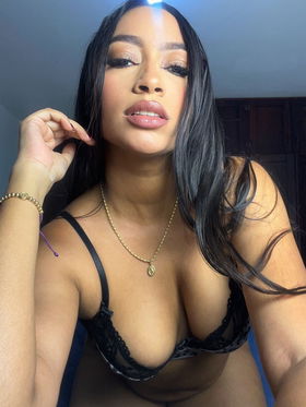 65700137 Hello Amor Soy Una mal portada y quiero que me den lo que merezco 