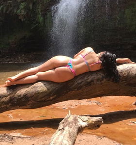 959776879 ADRIANA PERUANA Y ARRECHITA