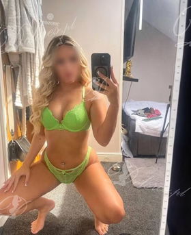 605908298 Napalona blondi