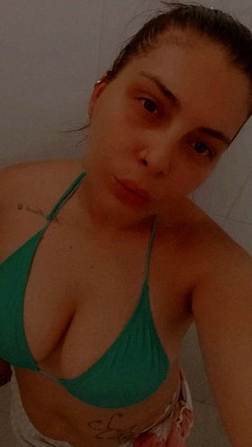 961042616 A tua morena