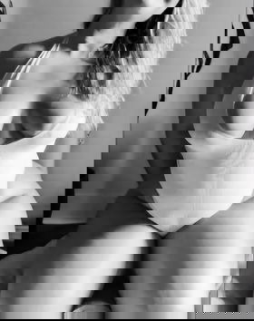 961425062 DOCE MASSAGISTA DA VIDA AO SEU PÉNIS 