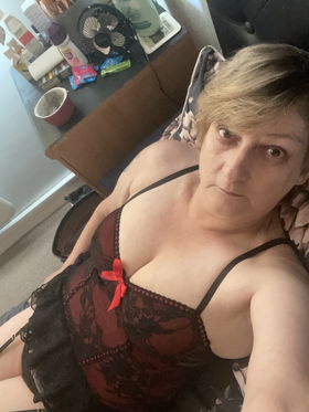 7496754930 MILF for fun