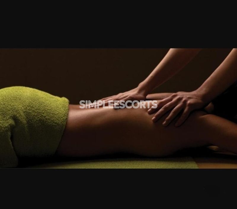 🇩🇴 Dominican Escorts in Newcastle under Lyme: 7424447288 - Massage for queens