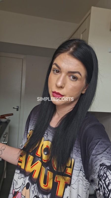🇷🇴 Romanian Escorts in High Wycombe: 7404059411 - Recently reached Town Notty Brunette, I'm thrilled to be with a kind man who respects me and my character completely.