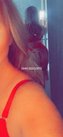 🇬🇧 British Escorts in Lanark: 7944563571 - Scottish Curvy Ginger 🏴󠁧󠁢󠁳󠁣󠁴󠁿 Sexy & Seductive with a secret naughty side | PAWG milf with curves in all the right places | Toys, Taboos & Tattoos | GFE, PSE | Avid Traveller & Touring companion 🍒 | Text to book |