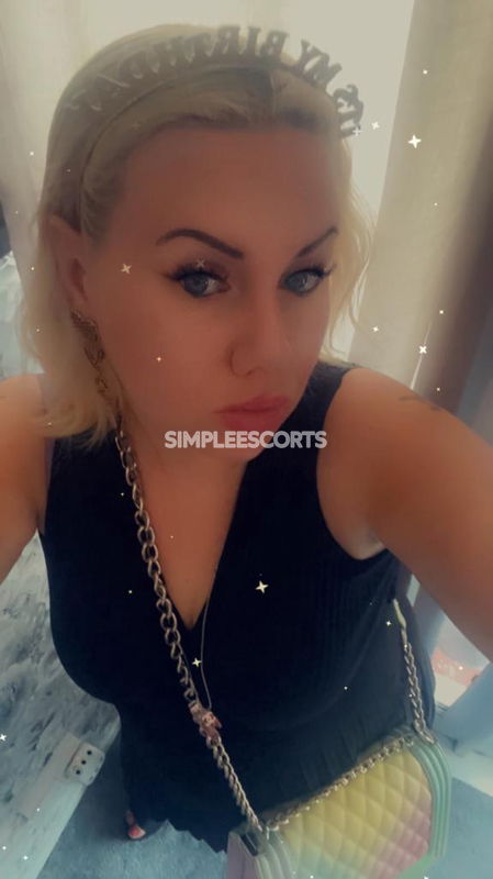 🇬🇧 British Escorts in Enfield: 7760743354 - Angel busty blonde English escort