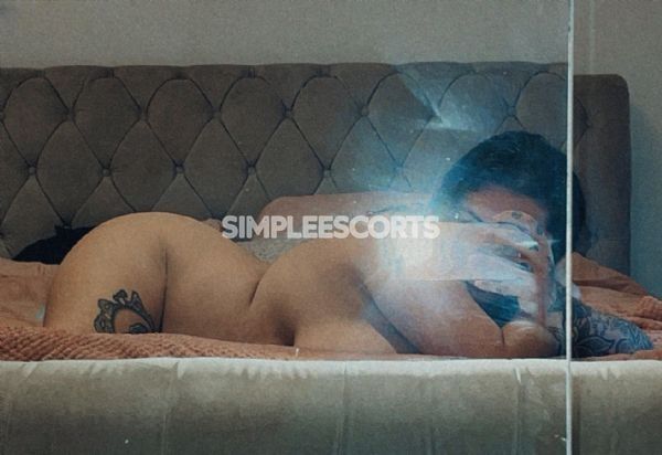 🇬🇧 British Escorts in Blackpool: 7466568918 - ½ 🇬🇧 ½ 🇯🇲 | CURVY DARK-HAIRED | FASHION MODEL