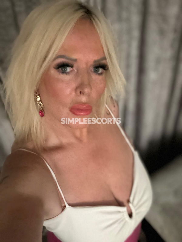 🇬🇧 British Escorts in Reading: 7760743354 - Shannon mature English very busty blonde outcalls