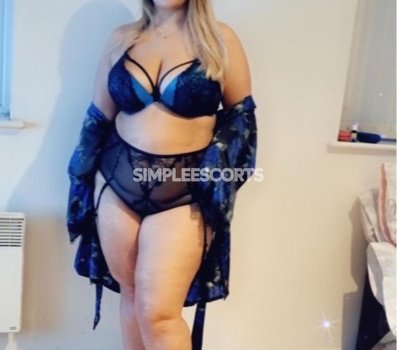 Escorts in Salford: 7988622574 - Curvy Jaqueline🍑Celebration Enthusiast🎆No Hurry✅