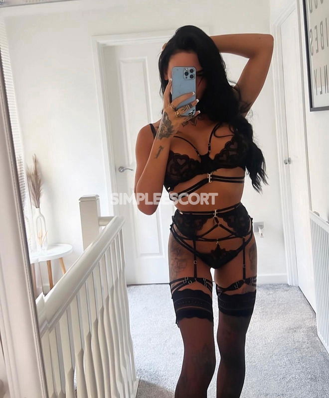 🇬🇧 British Escorts in Bradford: 7724787727 - Olivia Moore: Your Realtor