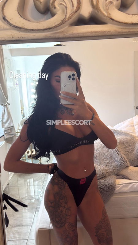 🇬🇧 British Escorts in Bradford: 7724787727 - Olivia Moore: Your Realtor