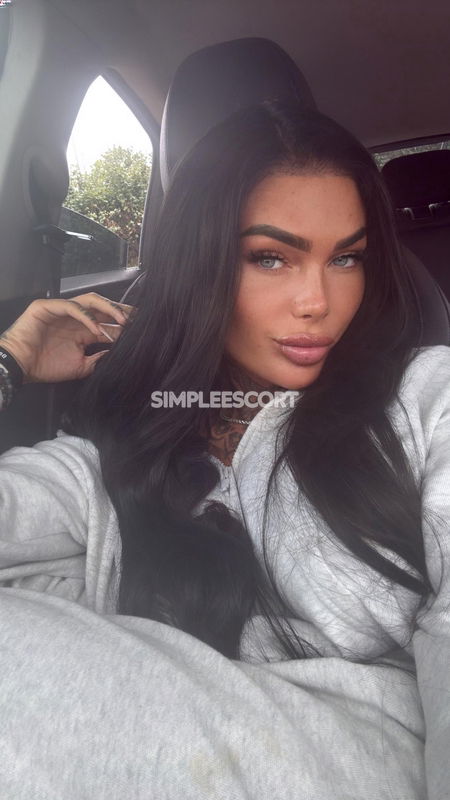 🇬🇧 British Escorts in Bradford: 7724787727 - Olivia Moore: Your Realtor