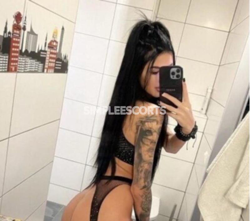Escorts in Wakefield: 7349233194 - New here in town real brunette in city centre