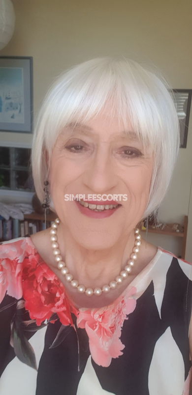 🇬🇧 British Escorts in Finchley: 7963421888 - Lovely mature TV/TS
