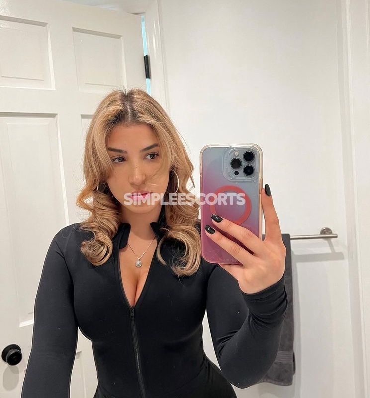 🇬🇧 British Escorts in Stockport: 7577078234 - Hello gentlemen—welcome to an experience beyond the ordinar